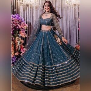 Elegant Teal / Blue Lehenga with Gold Accents Legenga Choli